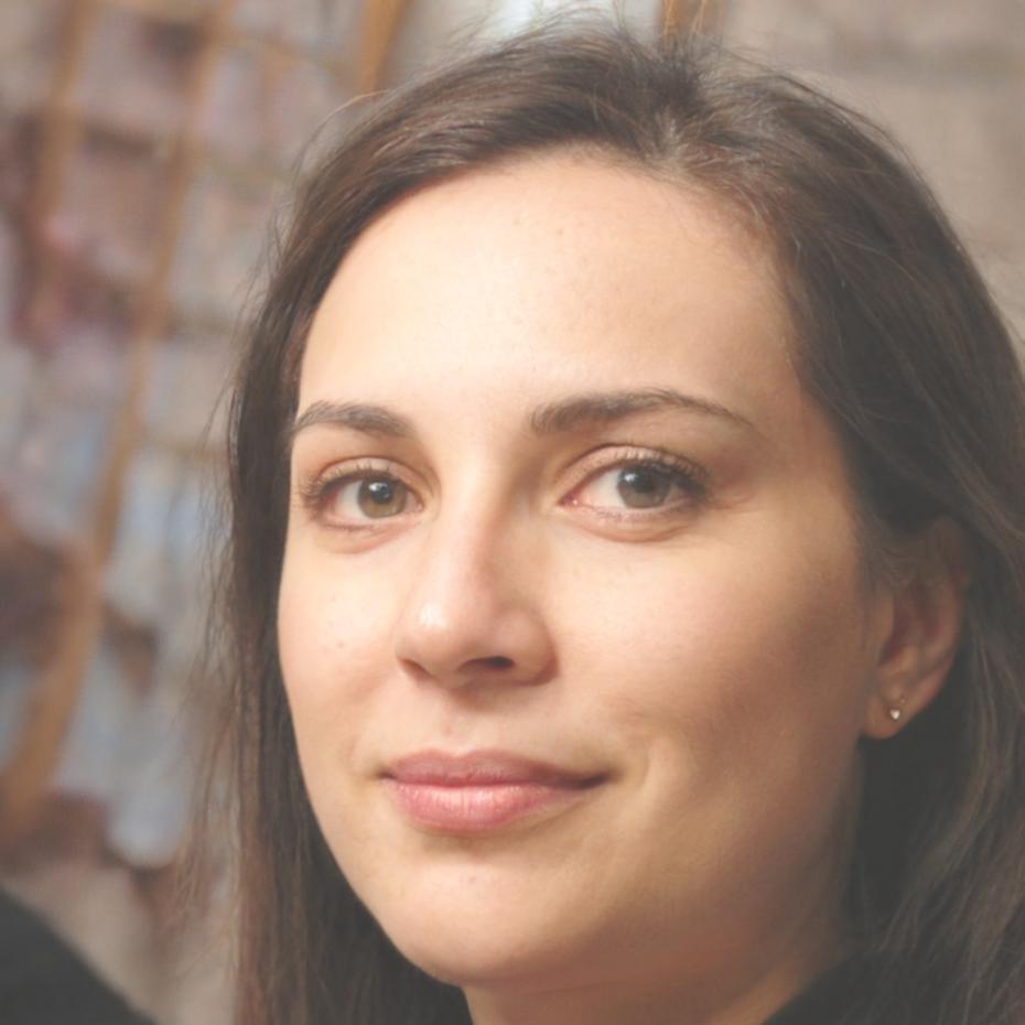 Portrait de Céline Verneuil, formatrice en développement créatif